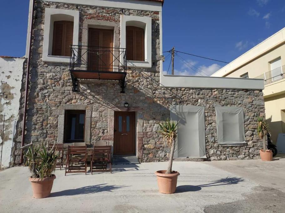 Two-Storey House In Kardamyla Mármaron 外观 照片