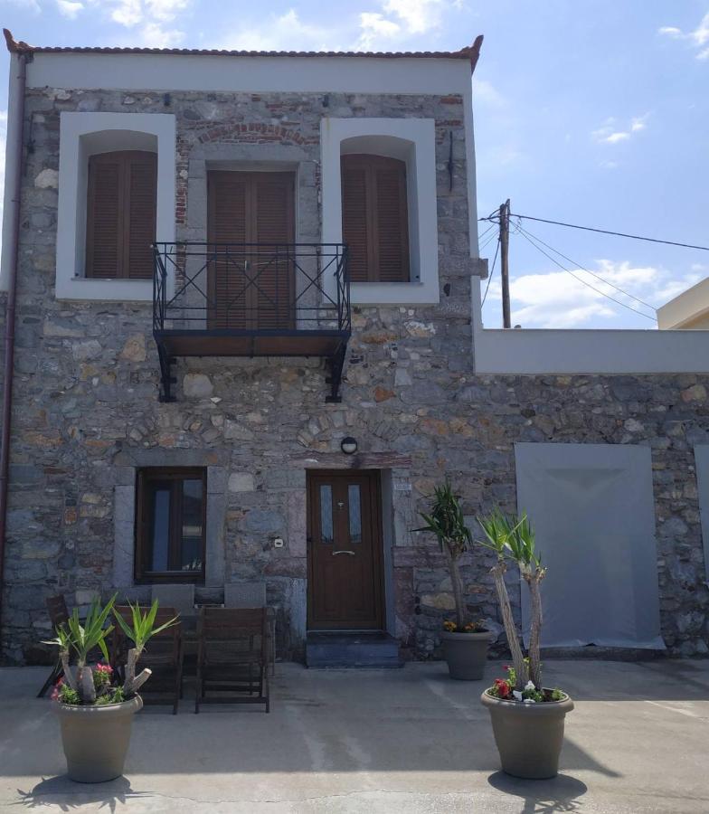Two-Storey House In Kardamyla Mármaron 外观 照片